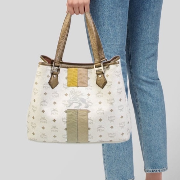 MCM PRINCESS LION 🦁 BAG - Picture 2 of 4